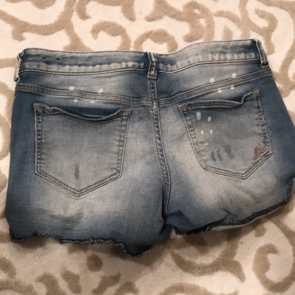 Express Jean shorts - Picture 2 of 3
